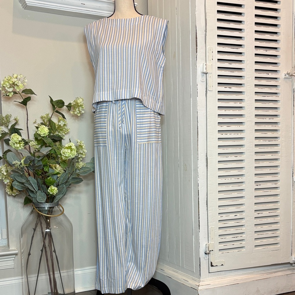 Women’s Blu Pepper Striped Linen Blend Top and Bottom Set